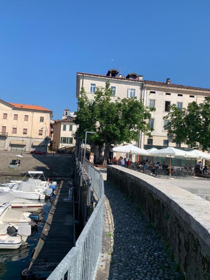 Palazzo Clerici Apartment Luino Luaran gambar