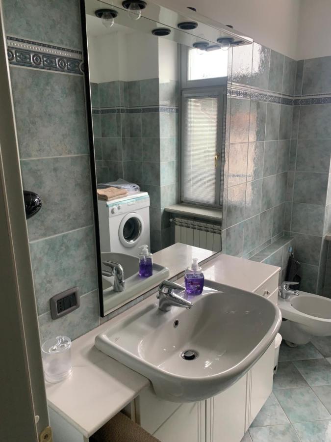 Palazzo Clerici Apartment Luino Luaran gambar